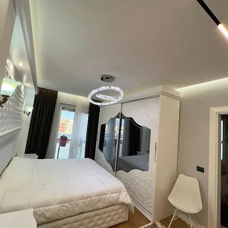 Center * Durrës
